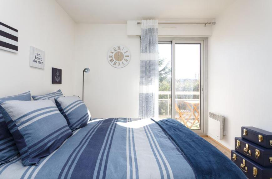 Appartement Cozy: 10/15 Min Des Champs Elysee Sartrouville Buitenkant foto