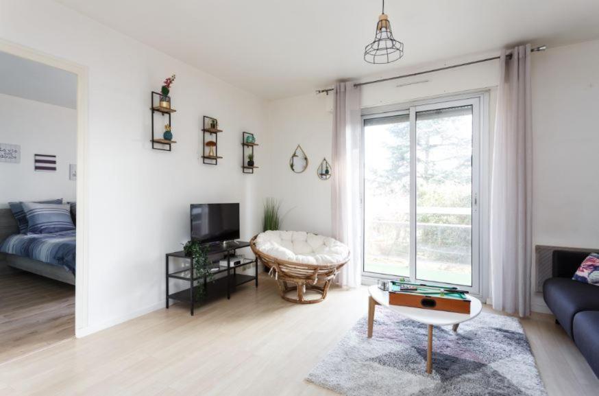 Appartement Cozy: 10/15 Min Des Champs Elysee Sartrouville Buitenkant foto